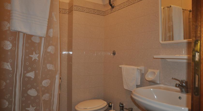 Hotel Terme Di San Vittore Genga  Zimmer foto