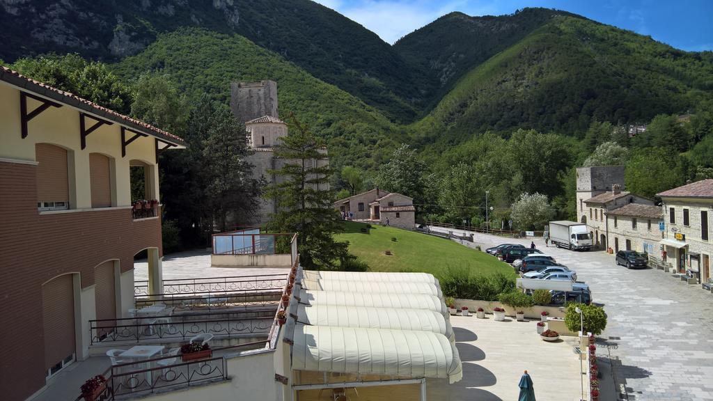 Hotel Terme Di San Vittore Genga  Exterior foto